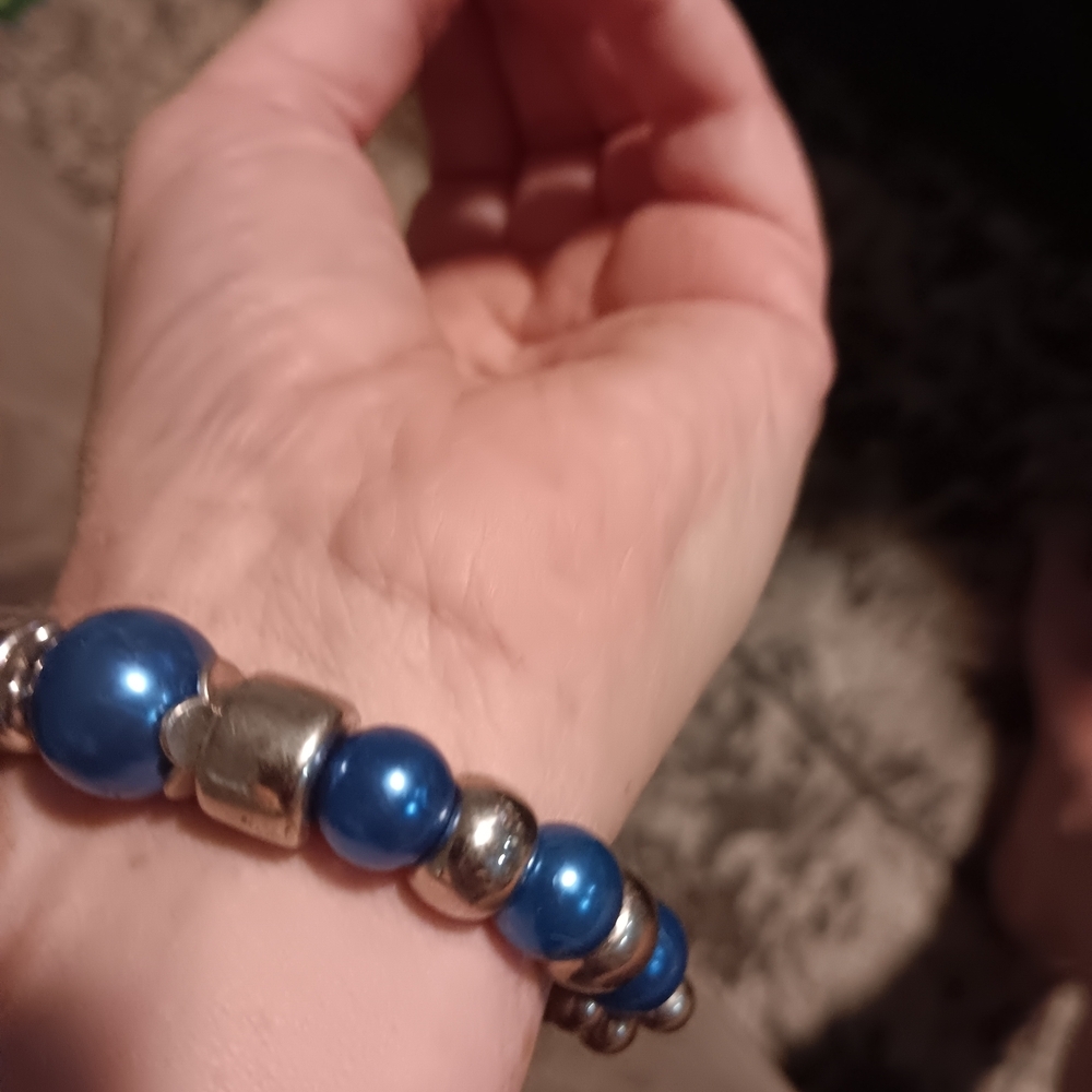 Paparazzi Blue and Silver Elegant Beaded Bracelet - Picture 4 of 4